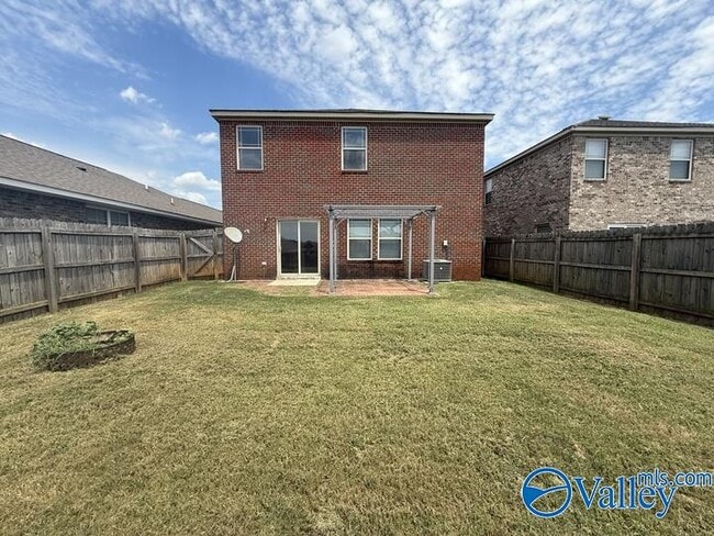 Building Photo - 114 Pitts Griffin Drive