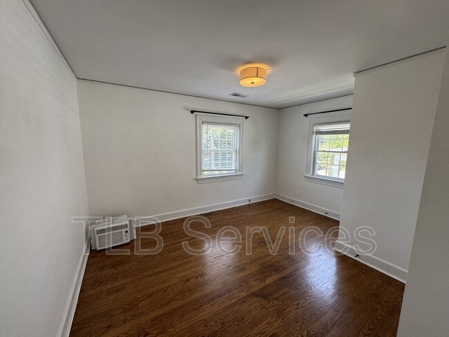 Building Photo - 310 Yeardley Ave