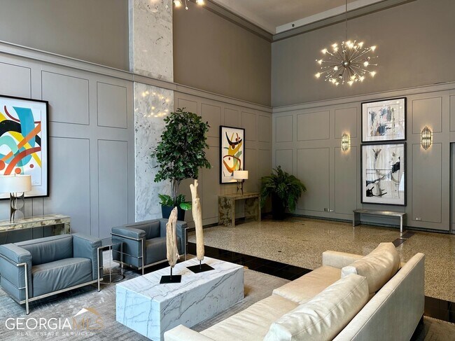 Building Photo - 620 Peachtree St NE