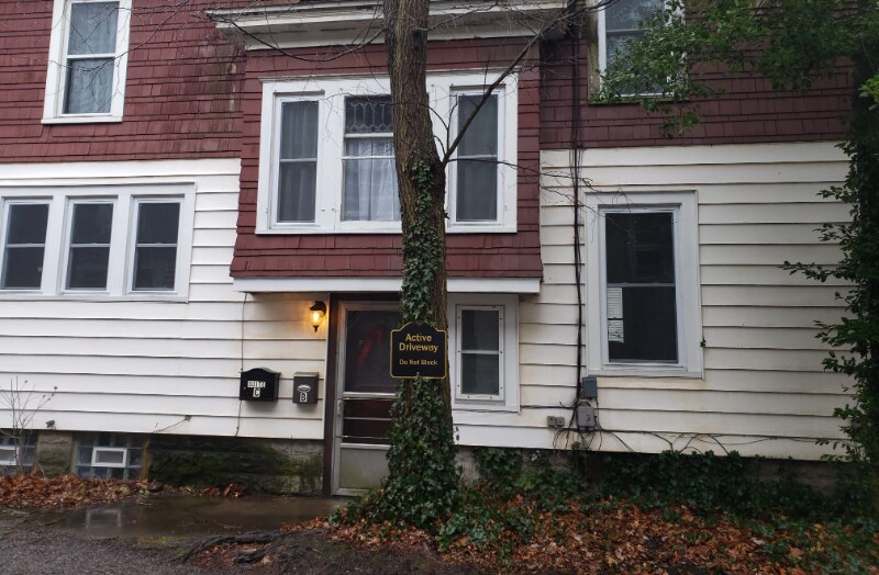 Building Photo - 45 Temple St