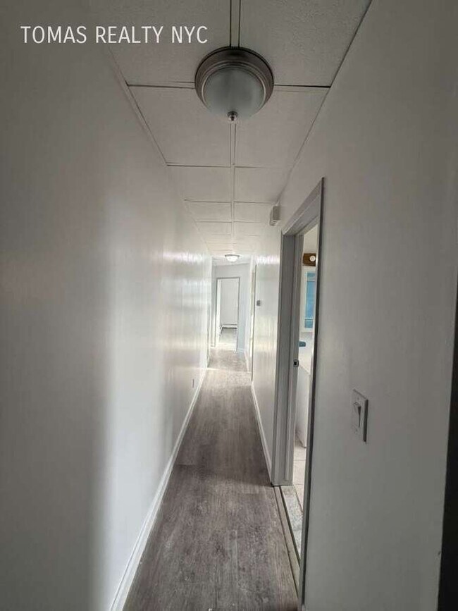 Building Photo - 78 Briggs Ave