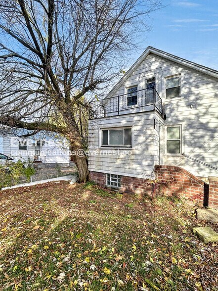 Building Photo - 12041 Belden Ave