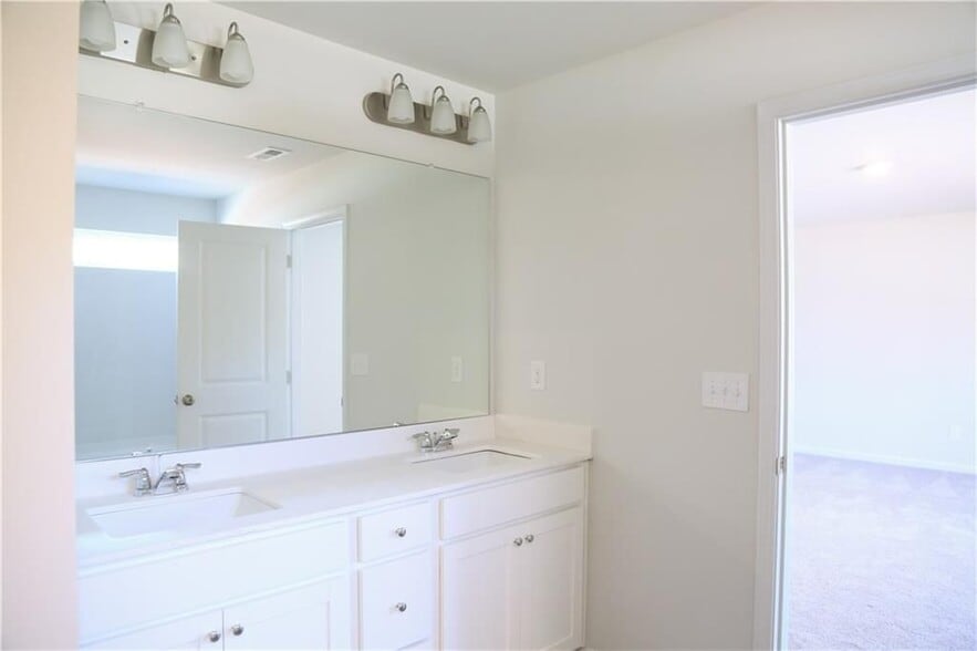 Building Photo - 19 Springwood Ln