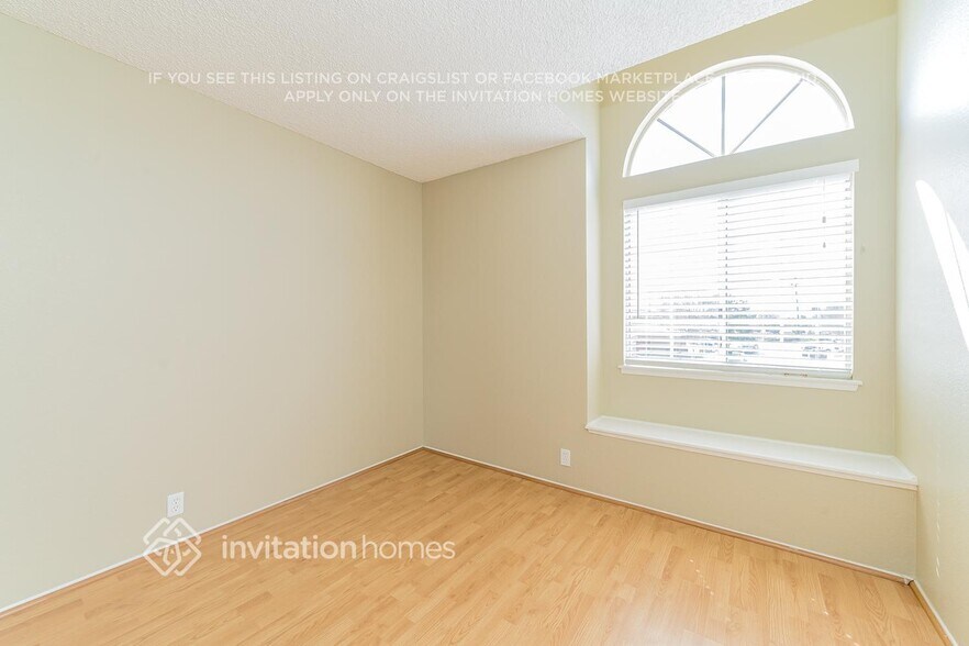 Building Photo - 10638 Countryside Dr