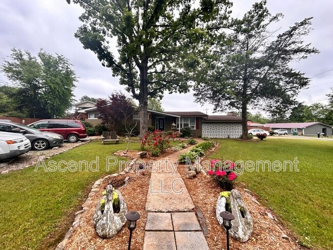 Building Photo - 114 Judith Dr