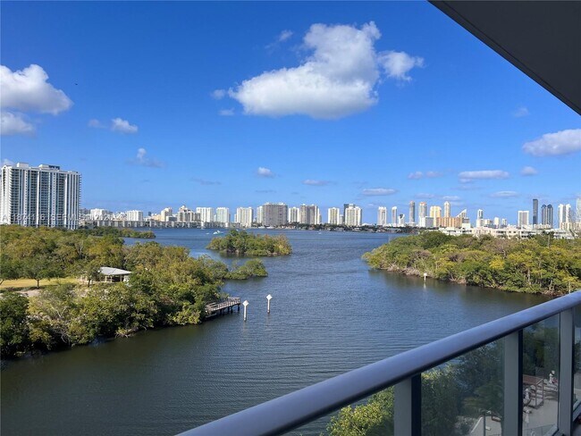 Building Photo - 16385 Biscayne Blvd