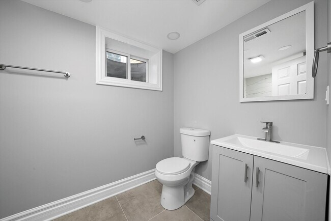 Building Photo - 9624 W Shore Dr