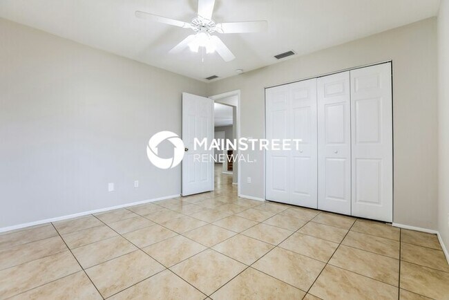 Building Photo - 3 Bedroom Pet-Friendly Home in VENICE, FL with Main Street Renewal
