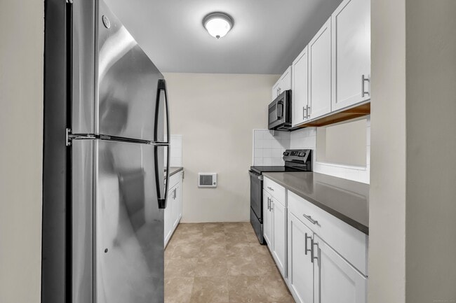 Building Photo - 113 Park Ave