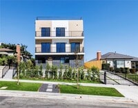 Building Photo - 1332 S Longwood Ave