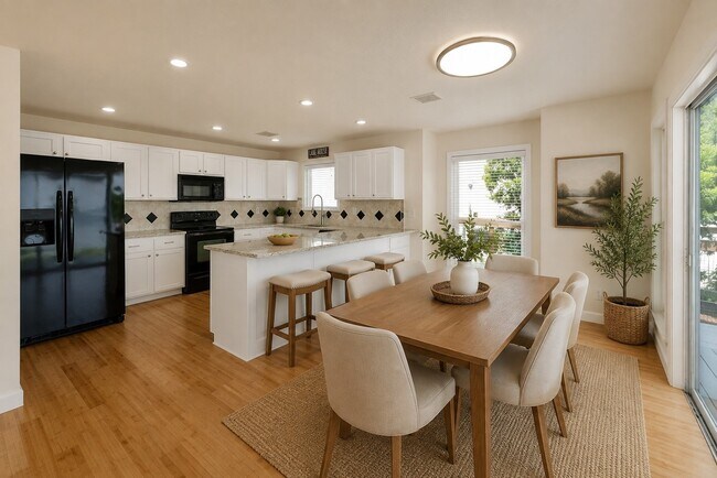 Building Photo - 3920 Brookhaven Dr