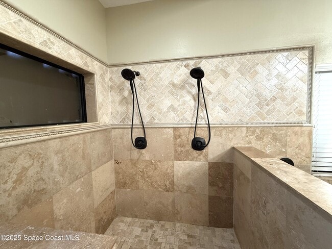 Building Photo - 108 Windward Way