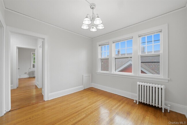 Building Photo - 49 Sylvan Pl