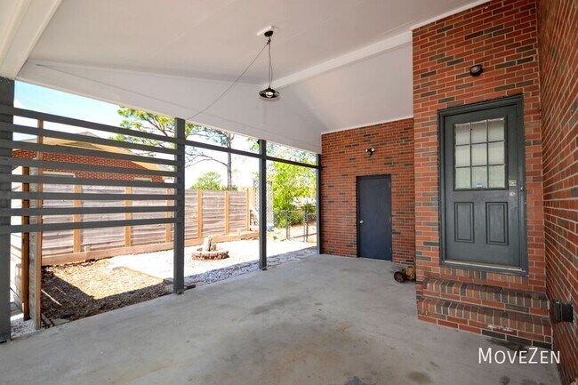 Building Photo - 23 Beauregard Dr