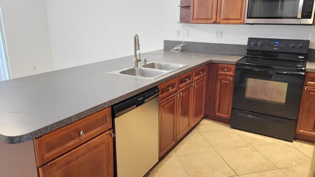 Building Photo - 4088 Lake Tahoe Cir