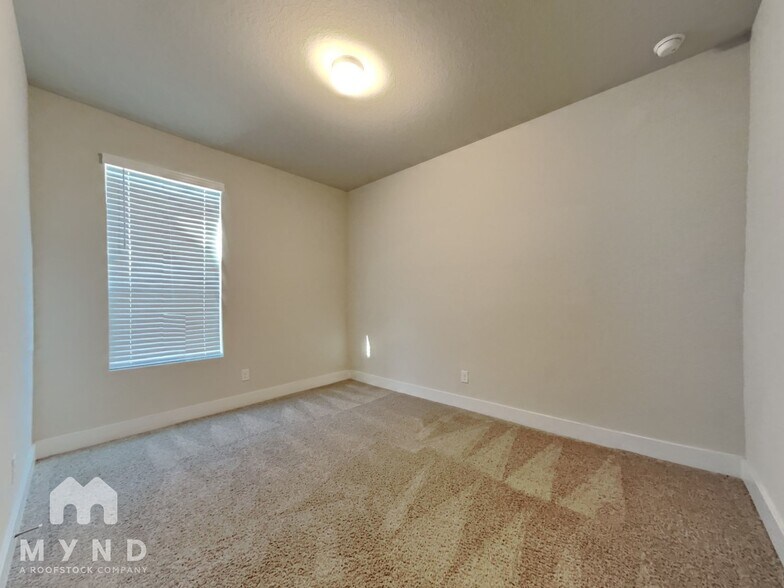 Building Photo - 8851 Oakland Rd