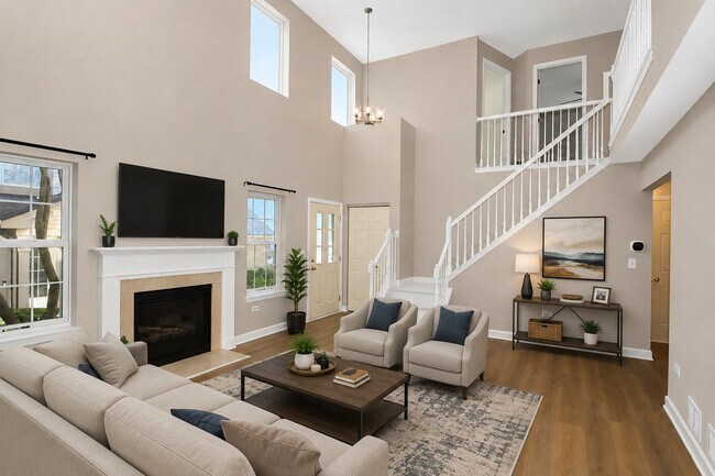 Building Photo - 651 Lancaster Cir