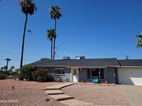 Building Photo - 8661 E Monte Vista Rd