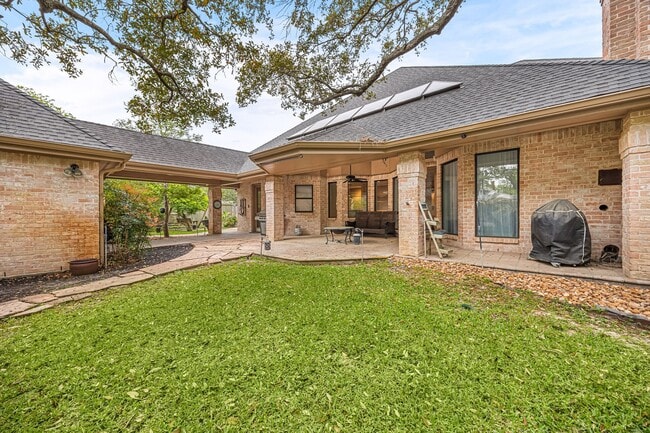 Building Photo - 19823 Sunbridge Ln