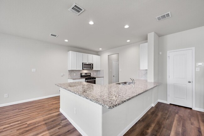 Building Photo - 22119 Sovereign Hts Ln.