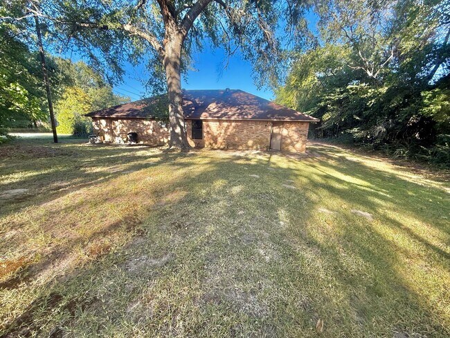 Building Photo - 11164A CR 137