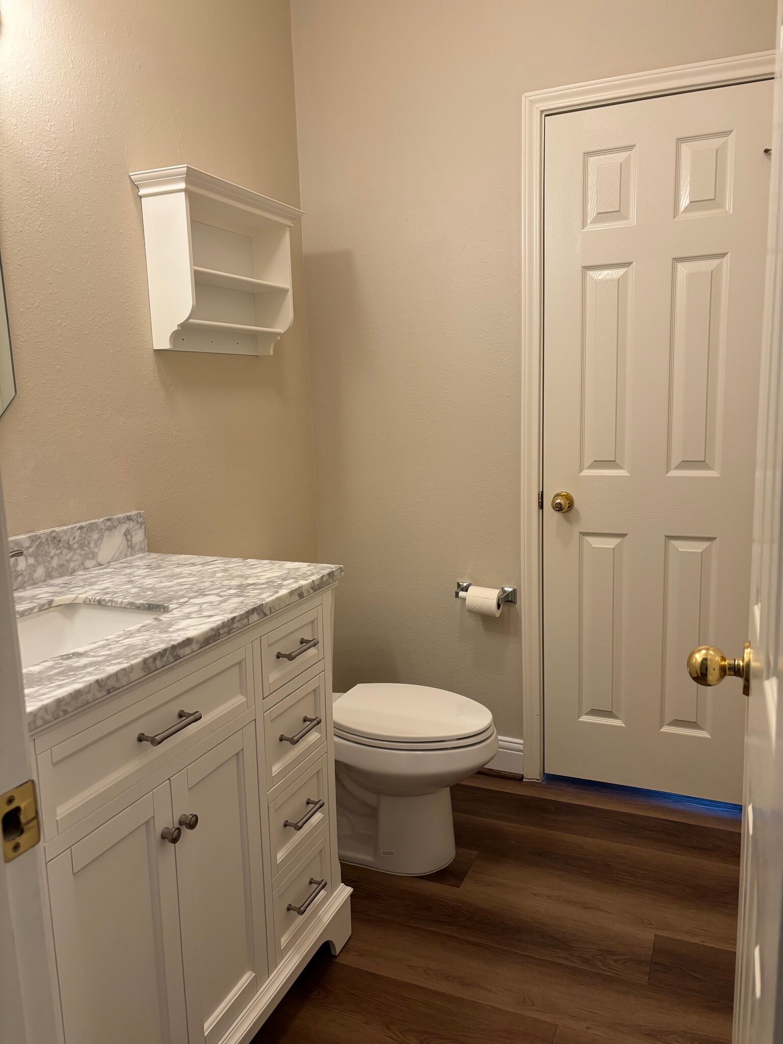 1/2 bathroom - 3505 Cedar Prairie Dr