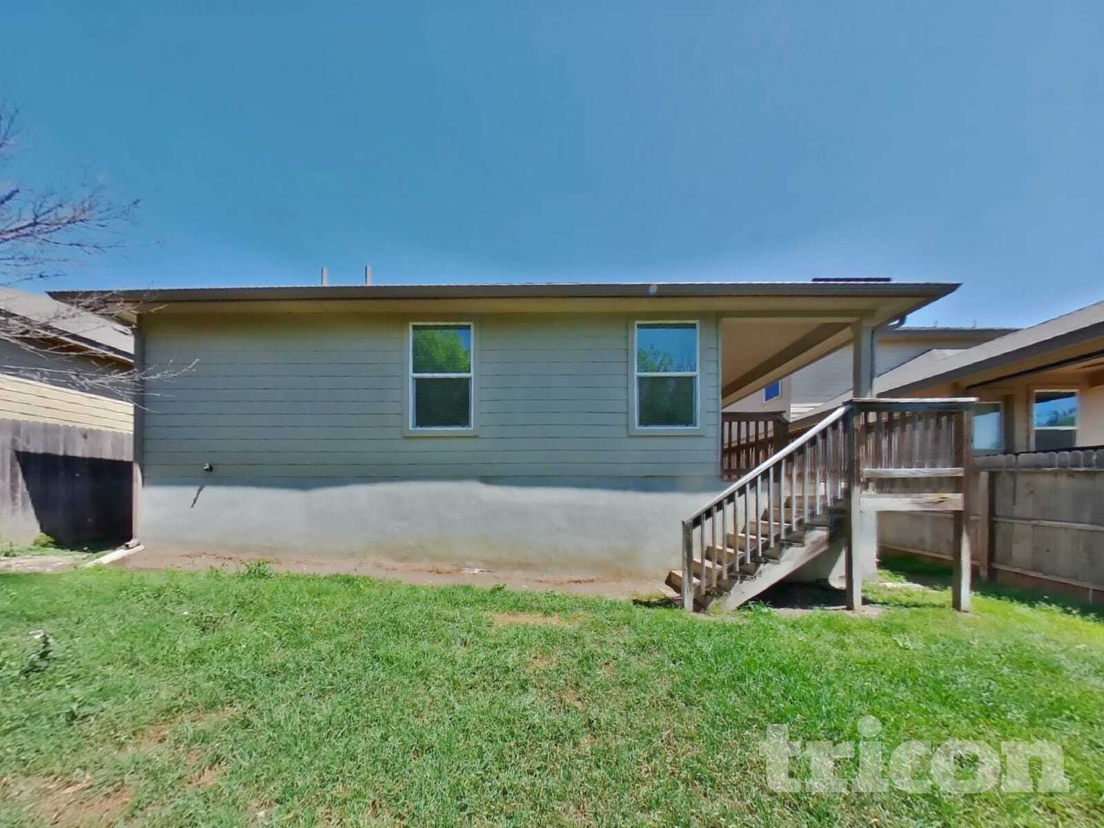 Building Photo - 2023 Emerald Edge