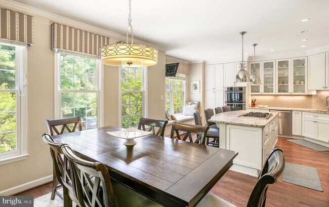 Building Photo - 11434 Cedar Ridge Dr