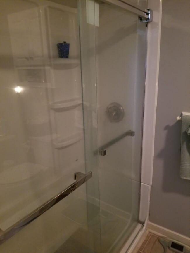 Building Photo - 126 Nelson Dr