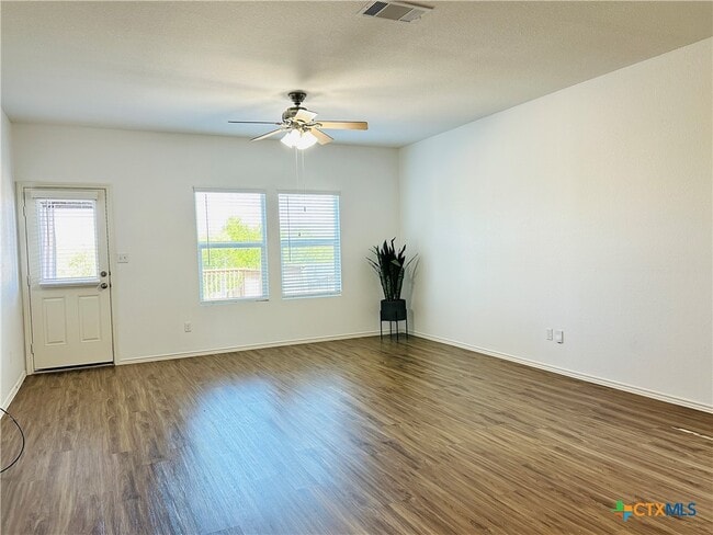 Building Photo - 13410 Mussel Rn