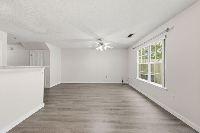 Building Photo - 345 Crooked Pine Trail