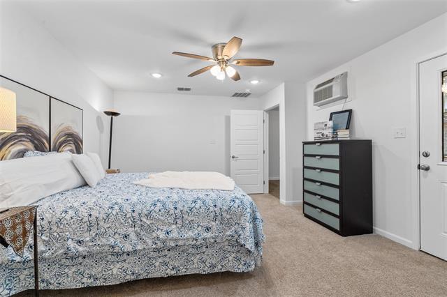 Building Photo - 904 Meadowlark Ln