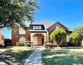 Building Photo - 6609 Amesbury Ln
