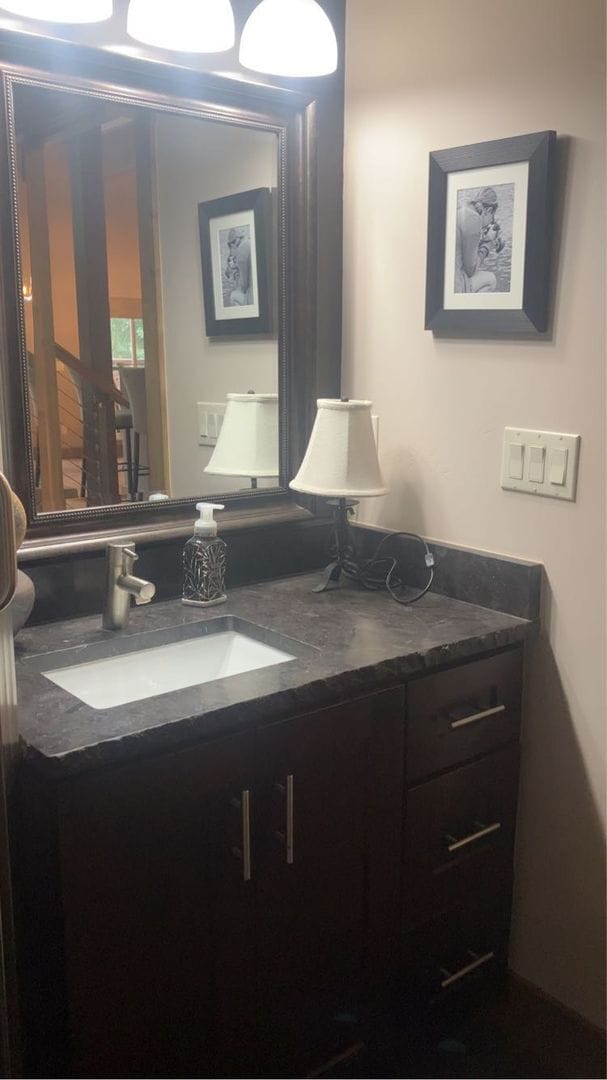 Building Photo - Luxury Living on the 7th Hole of Dalton Ra...