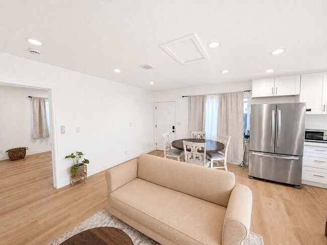 Building Photo - NEW UNIT! Be the First to Live in This Brand-New Fully Furnished ADU