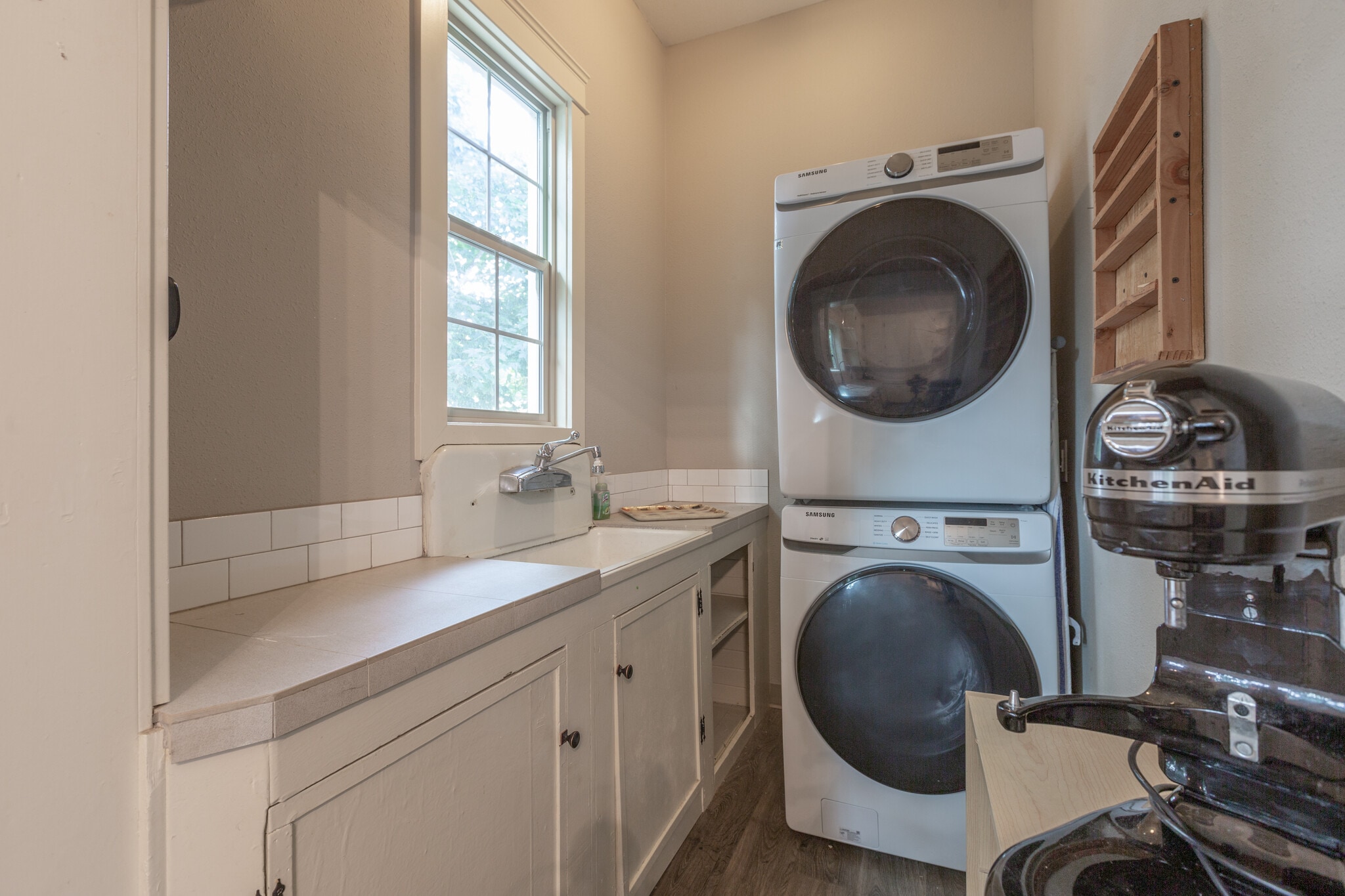 Building Photo - 3410 Q St