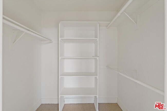 Building Photo - 1225 Armacost Ave