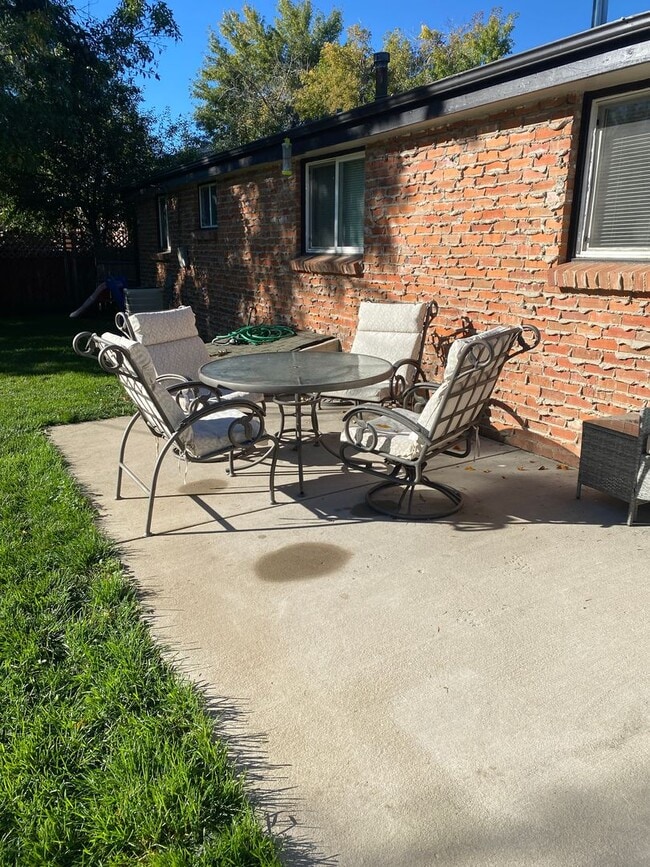 Building Photo - Move In by Nov 15 & Save - Spacious Ranch ...