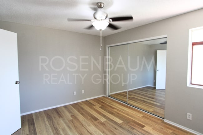 Building Photo - Cute and cozy 2-beds, 2-baths upstairs con...