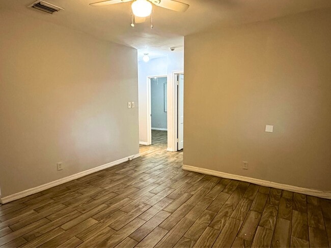 Primary Photo - 432 NW 15th Ave