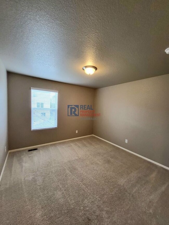 Building Photo - 6075 Sun Mesa Cir