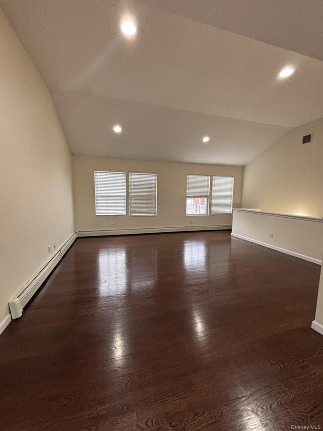 Building Photo - 1311 Pine Acres Blvd