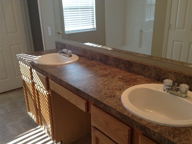 Building Photo - 10827 Tanbark Dr