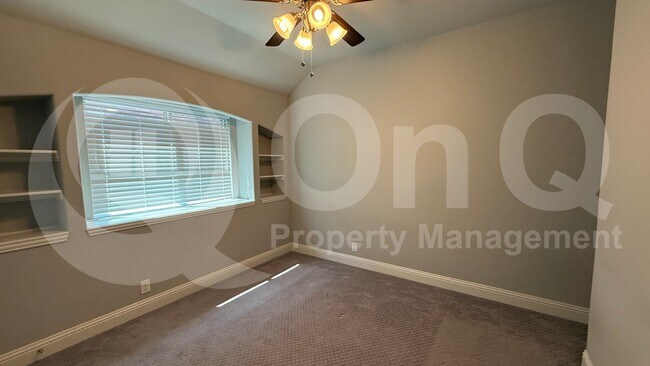 Building Photo - 1112 Snowbird Dr
