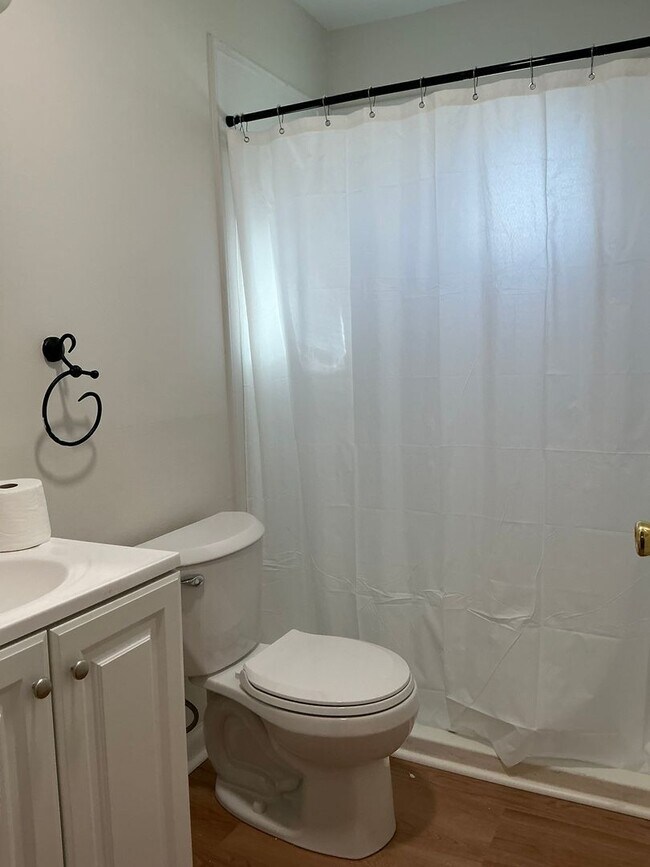 Building Photo - 604 Erford Rd