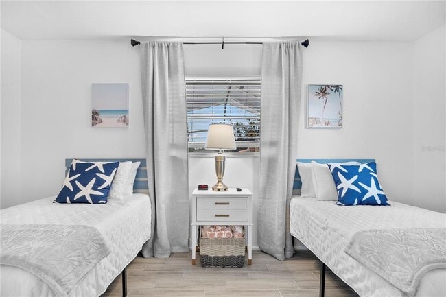 Building Photo - 437 Hickory Rd