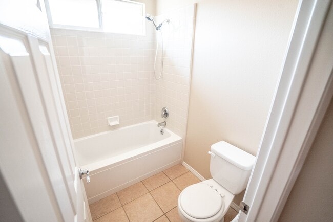 Building Photo - COMING SOON! 4 Bedroom Home for Rent in Camarillo!