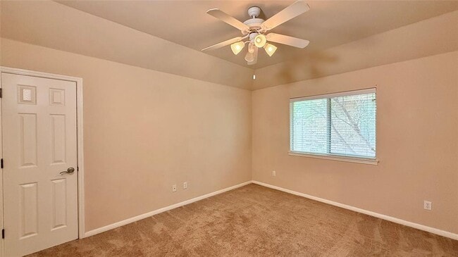 Building Photo - 16212 Double Eagle Dr