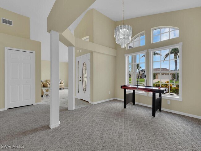 Building Photo - 4108 SW 23rd Ave