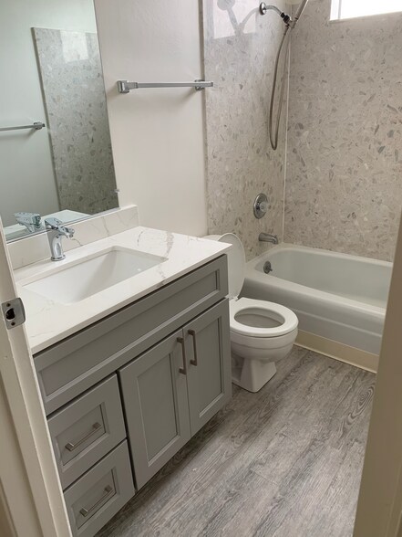 Building Photo - 906 Channing Way